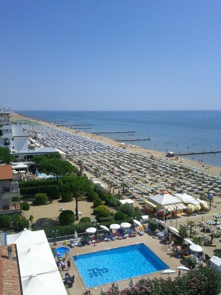 Jesolo: The Beach Haven Just an Hour from Venice